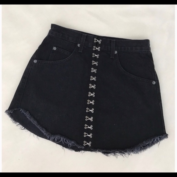 LF Carmar black denim skirt - Picture 3 of 4